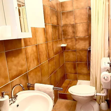 E & E Гостевой дом 3*