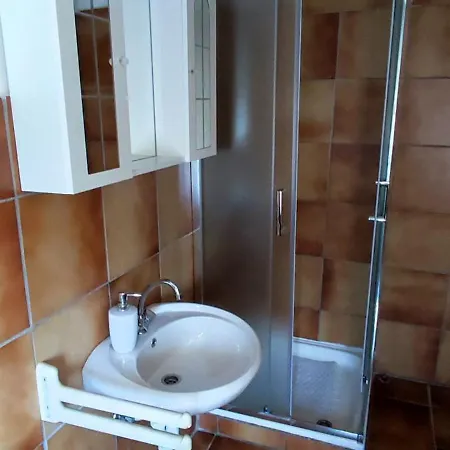 Guest house E & E Medulin